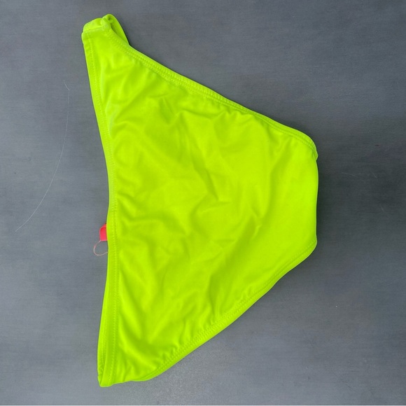 Bikini Set - Size Small - Picture 3 of 3